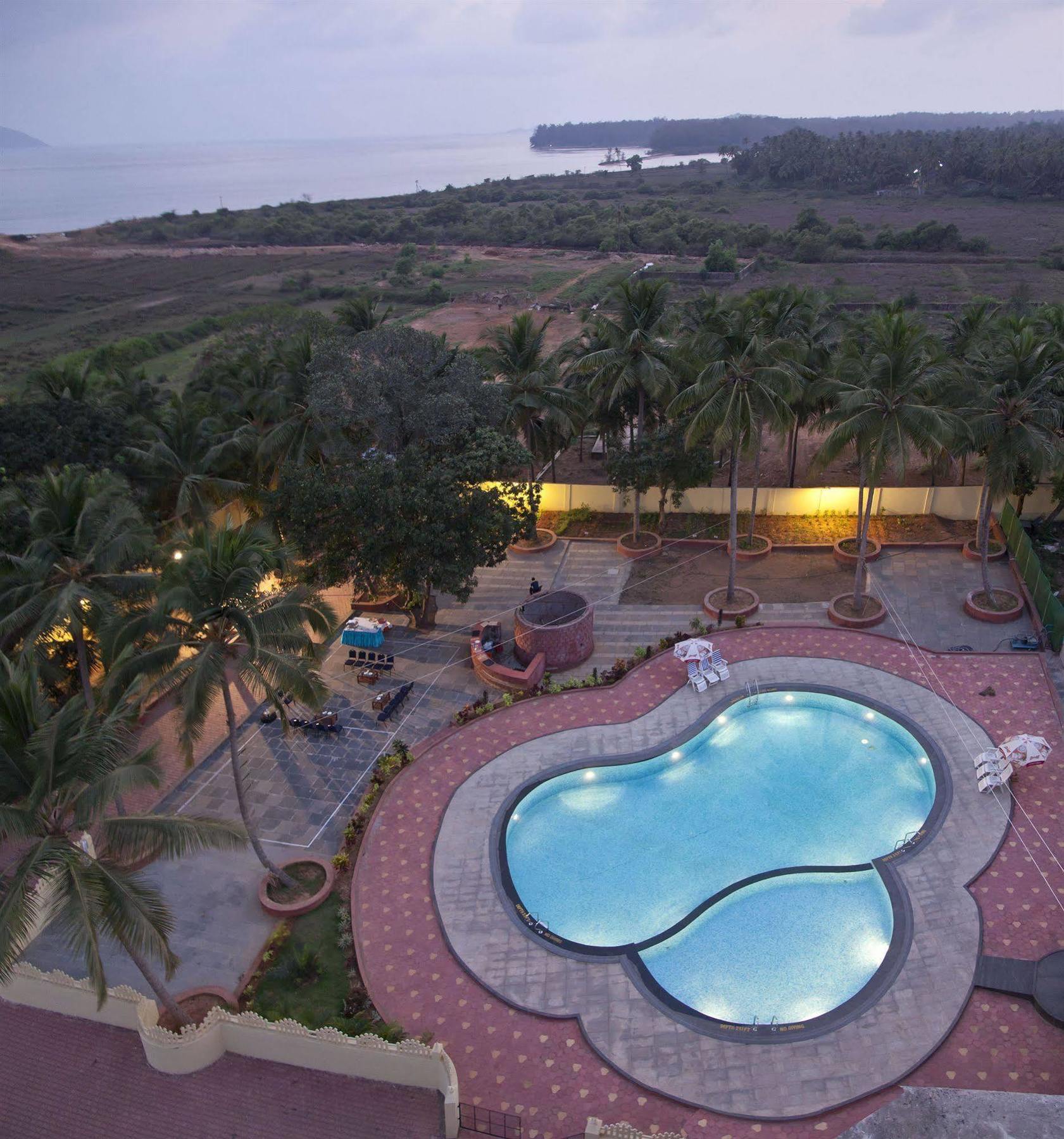 Hotel Sterling Karwar Exteriér fotografie